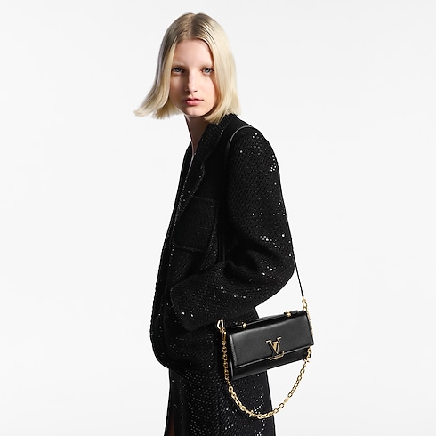 Wallet On Chain Capucines Capucines in Women's Wallets and Small Leather Goods Wallets on Chain and Micro Bags collections by Louis Vuitton (Product zoom)