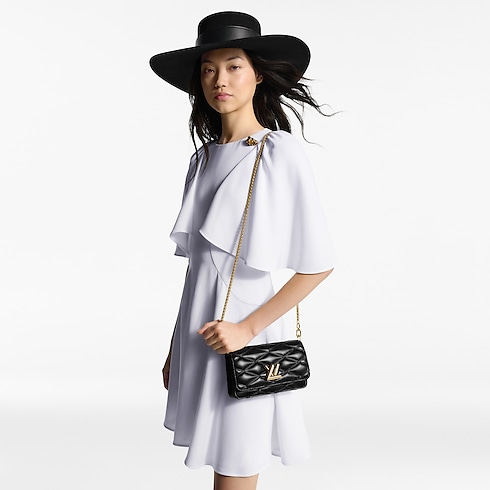 Wallet On Chain GO-14 Malletage Leather in Women's Wallets and Small Leather Goods Wallets on Chain and Micro Bags collections by Louis Vuitton (Product zoom)