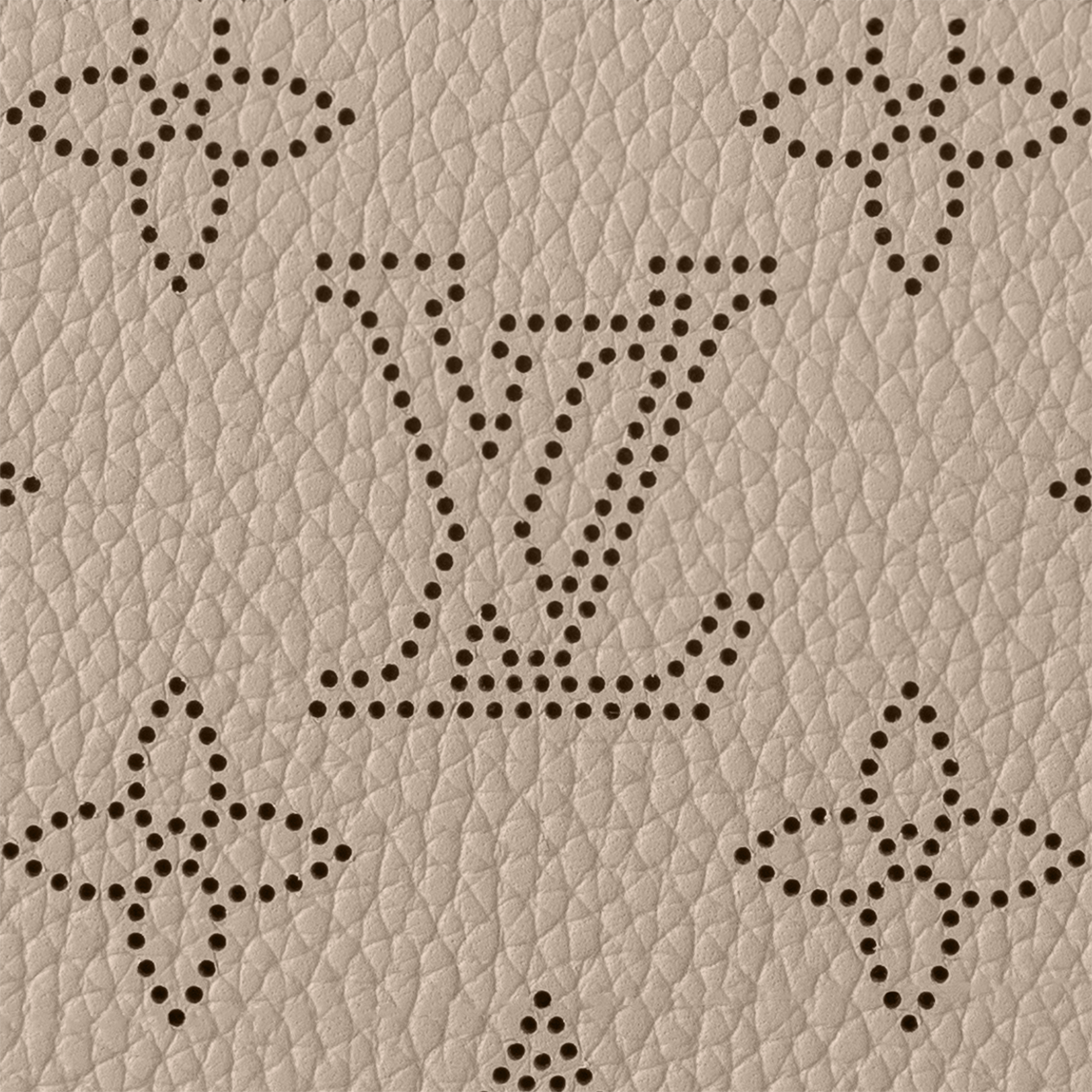Zippy Wallet Mahina Leather in Women